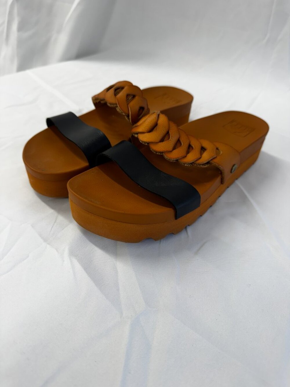 NWOT Reef Cushion Vista Hi Twist Black Brown Two-Strap Platform Sandals Sz 8 - Picture 4 of 13